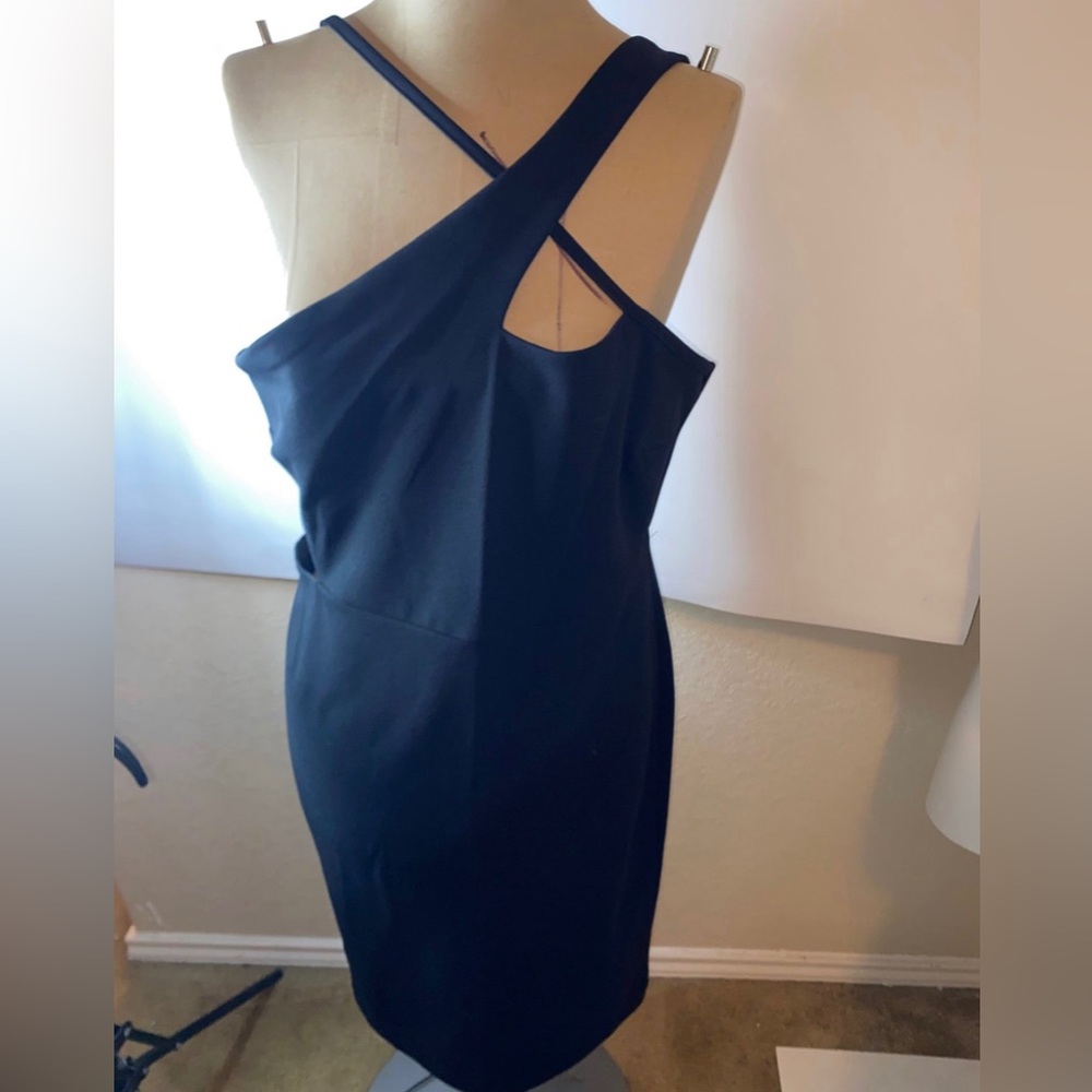 Women’s Bold Elements Dress Size Medium